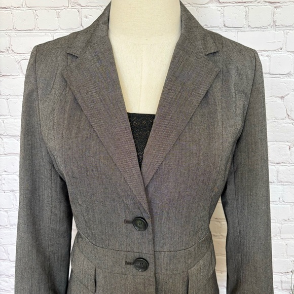 BANANA REPUBLIC 2-Piece Pencil Skirt & Blazer Suit--6P - Picture 3 of 16